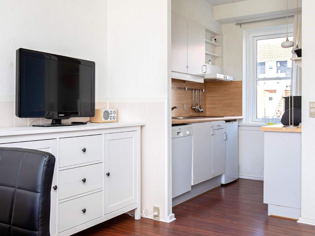 6 Person Holiday Home On A Holiday Park In Borre Extérieur photo